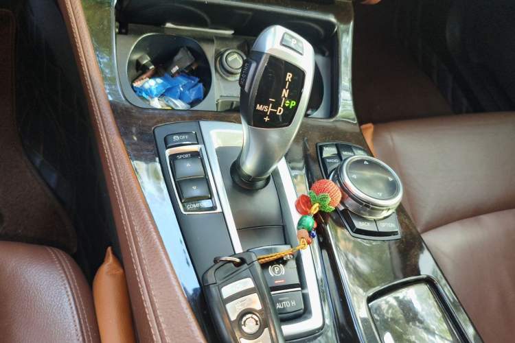 Used BMW 5 Series 2014 528Li Leading Model Gear Lever