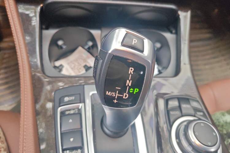 Used BMW 5 Series 2014 525Li Leading Model Gear Lever