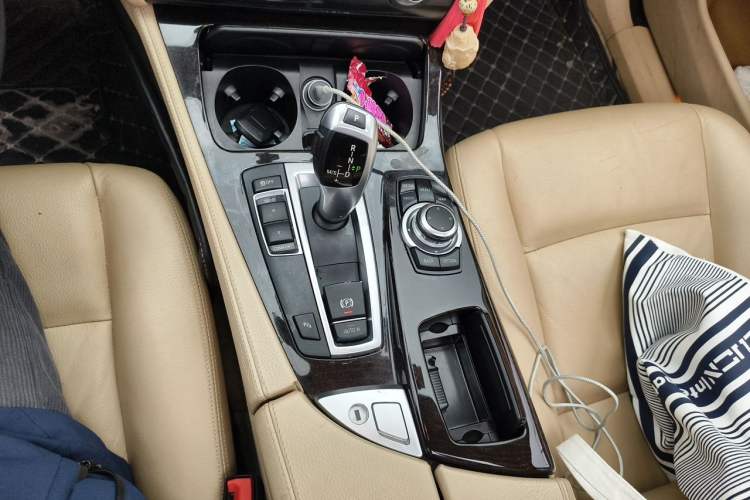Used BMW 5 Series 2014 525Li Leading Model Gear Lever