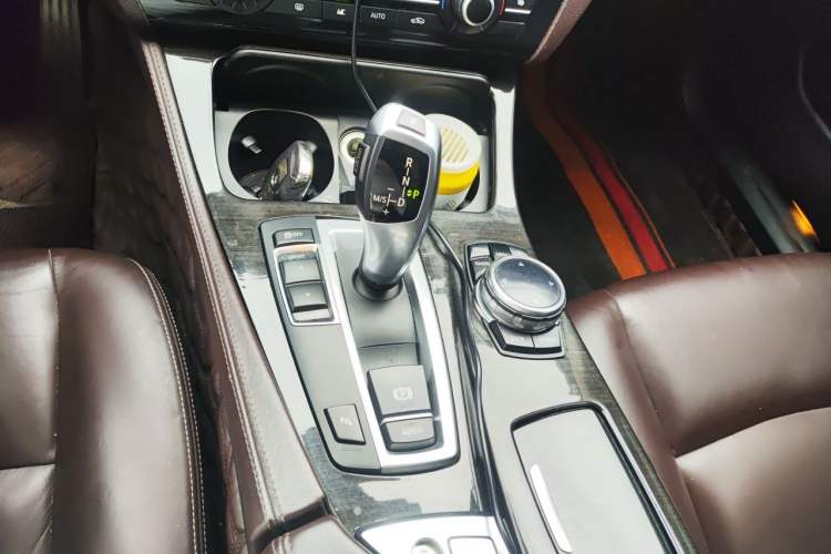 Used BMW 5 Series 2014 528Li Leading Model Gear Lever