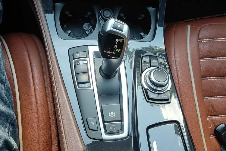 Used BMW 5 Series 2014 520Li Elegant Model Gear Lever