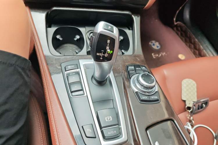 Used BMW 5 Series 2014 525Li Leading Model Gear Lever