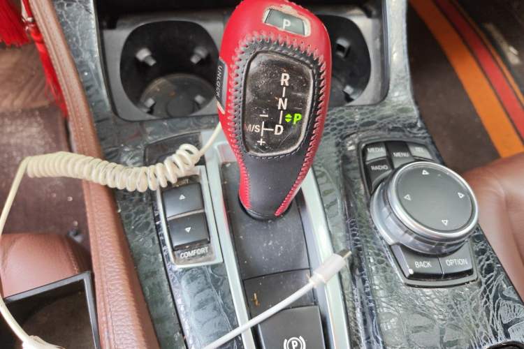 Used BMW 5 Series 2014 528Li Leading Model Gear Lever