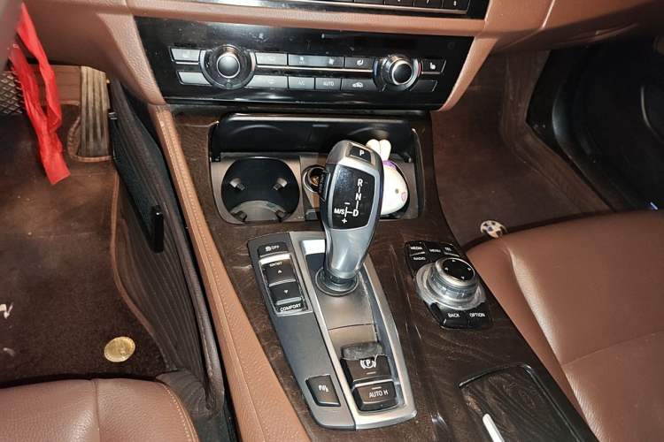 Used BMW 5 Series 2014 525Li Leading Model Gear Lever