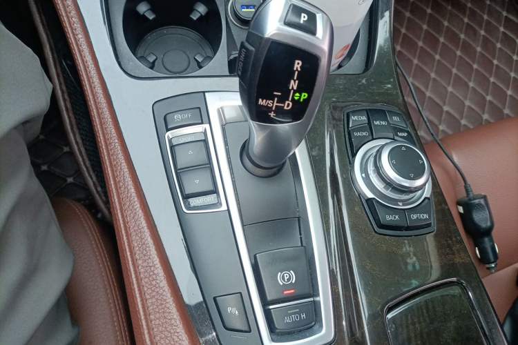 Used BMW 5 Series 2014 525Li Leading Model Gear Lever