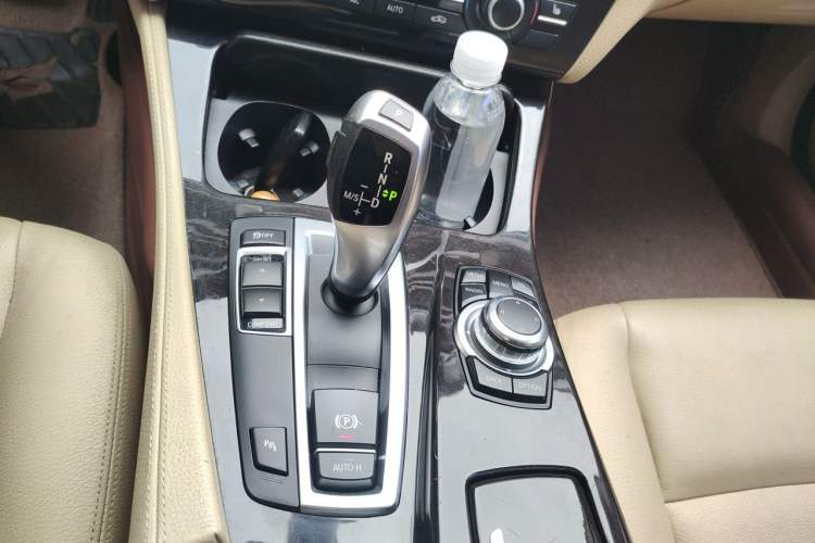 Used BMW 5 Series 2014 525Li Leading Model Gear Lever