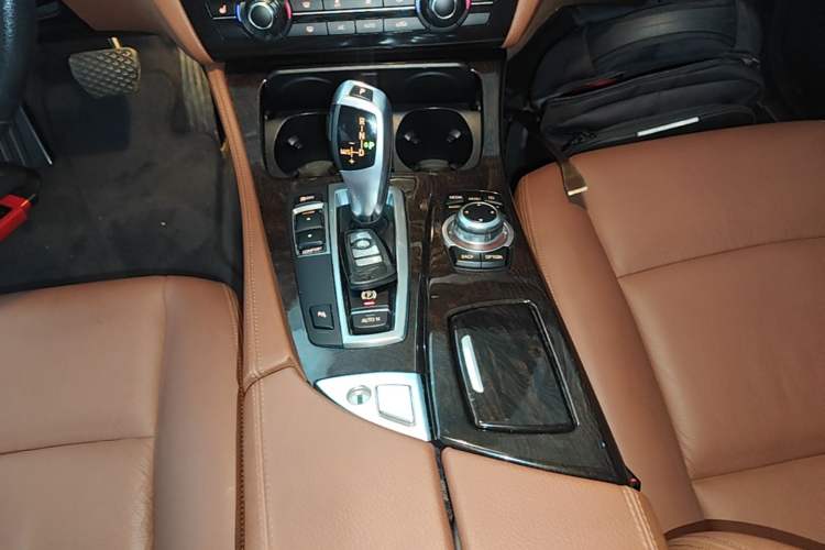Used BMW 5 Series 2014 525Li Leading Model Gear Lever