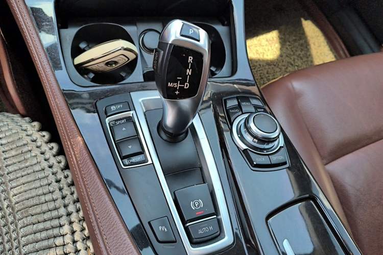 Used BMW 5 Series 2014 525Li Leading Model Gear Lever