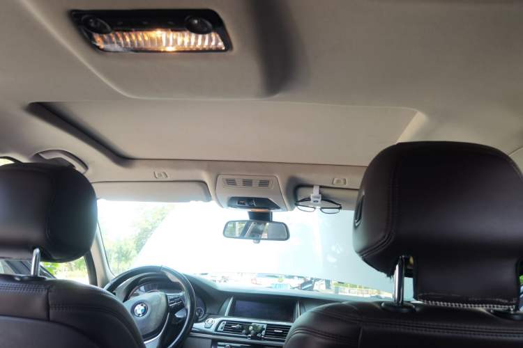 Used BMW 5 Series 2014 525Li Luxury Design Package Headliner