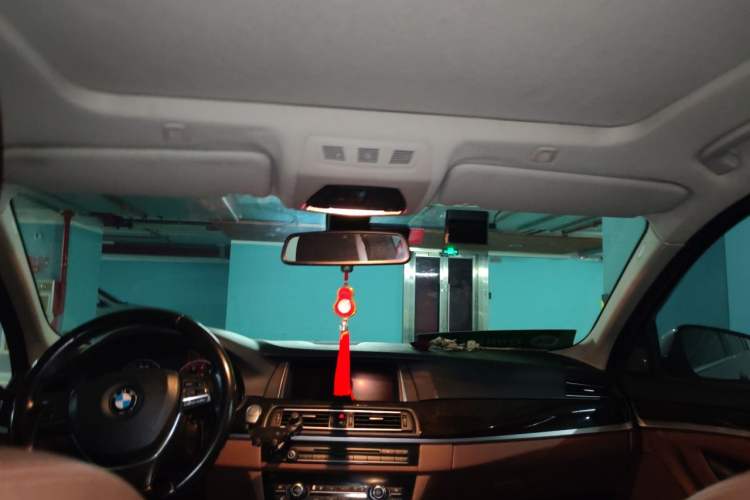 Used BMW 5 Series 2014 528Li Leading Model Headliner