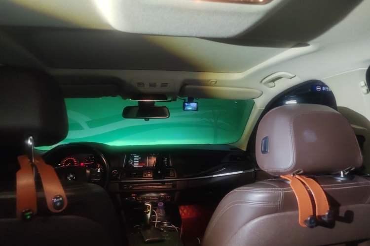 Used BMW 5 Series 2014 525Li Luxury Design Package Headliner