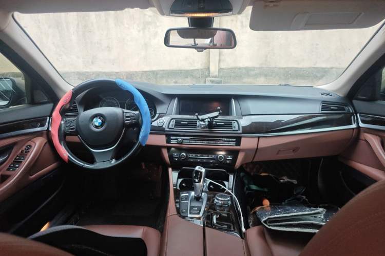 Used BMW 5 Series 2014 528Li Leading Model Headliner
