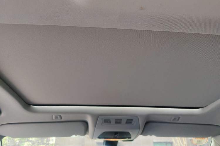 Used BMW 5 Series 2014 525Li Leading Model Headliner