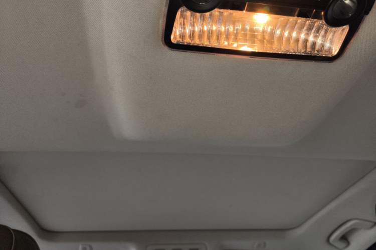 Used BMW 5 Series 2014 525Li Luxury Design Package Headliner