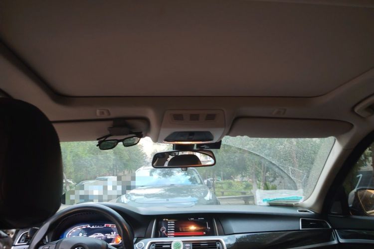 Used BMW 5 Series 2014 525Li Luxury Design Package Headliner