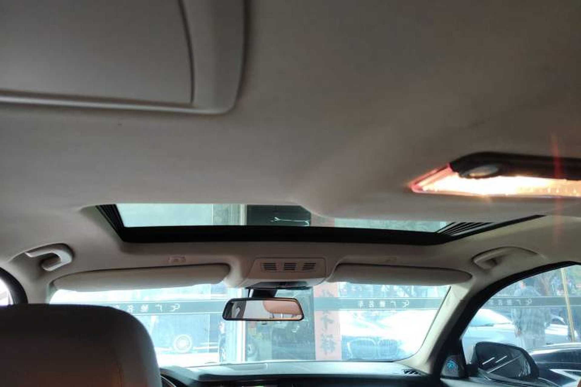 Used BMW 5 Series 2014 525Li Leading Model Headliner