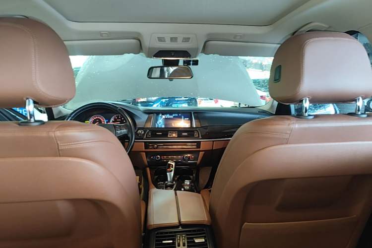 Used BMW 5 Series 2014 525Li Leading Model Headliner