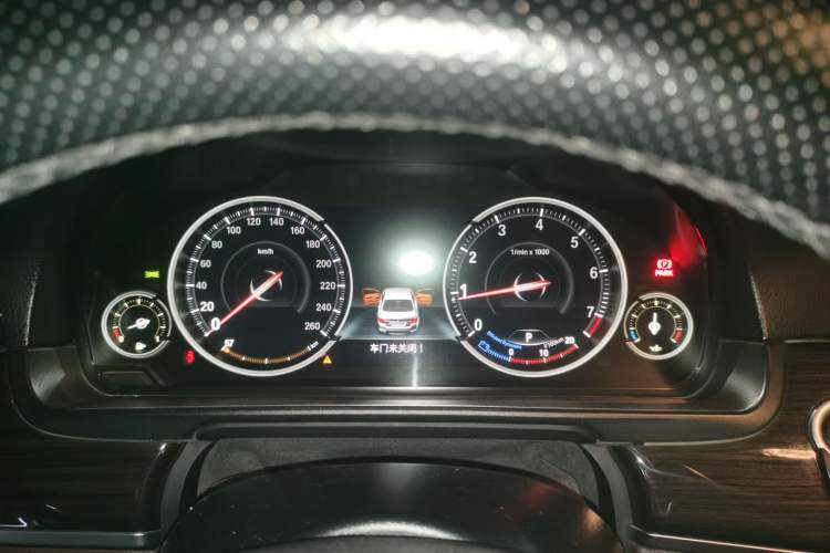 Used BMW 5 Series 2014 525Li Luxury Design Package Instrument Cluster