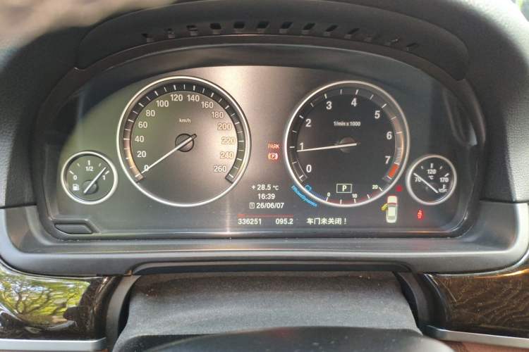 Used BMW 5 Series 2014 528Li Leading Model Instrument Cluster