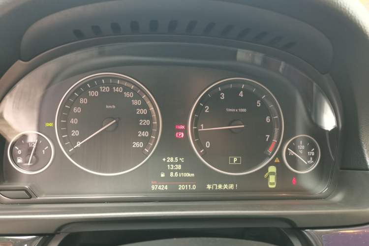 Used BMW 5 Series 2014 520Li Elegant Model Instrument Cluster