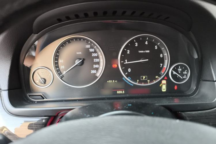 Used BMW 5 Series 2014 525Li Luxury Design Package Instrument Cluster