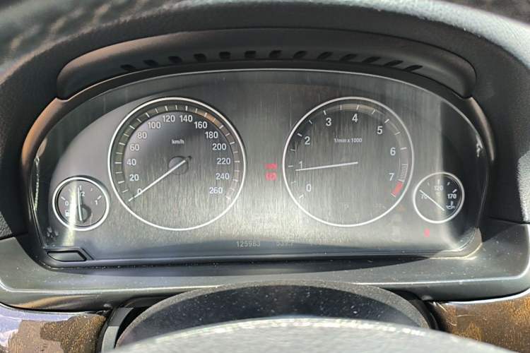 Used BMW 5 Series 2014 525Li Leading Model Instrument Cluster