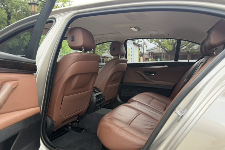 Used BMW 5 Series 2014 525Li Leading Model Interior 7