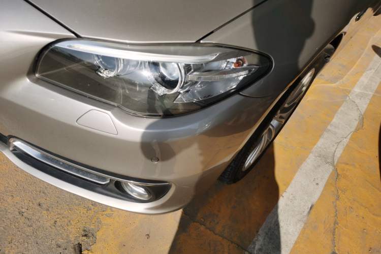 Used BMW 5 Series 2014 525Li Luxury Design Package Left Front Headlight
