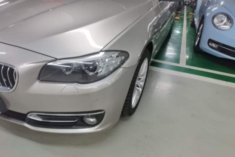 Used BMW 5 Series 2014 525Li Luxury Design Package Left Front Headlight