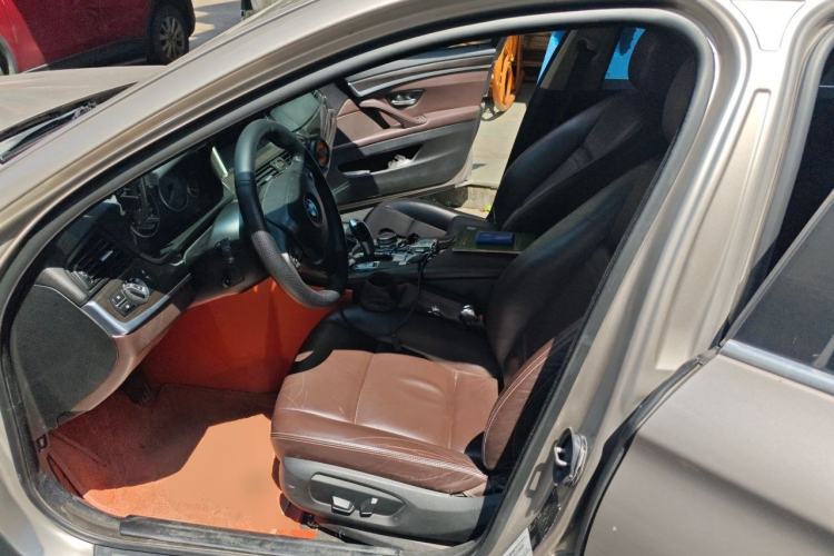 Used BMW 5 Series 2014 525Li Luxury Design Package Left Front Seat