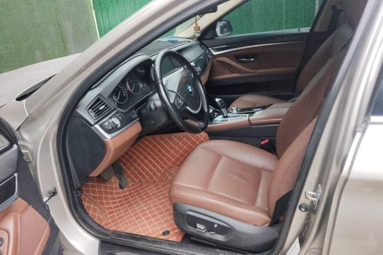 Used BMW 5 Series 2014 520Li Elegant Model Left Front Seat