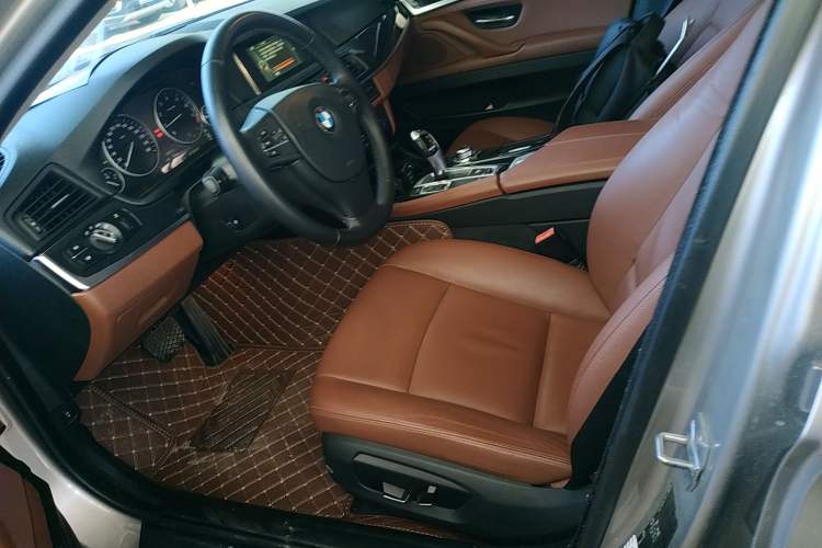 Used BMW 5 Series 2014 520Li Elegant Model Left Front Seat