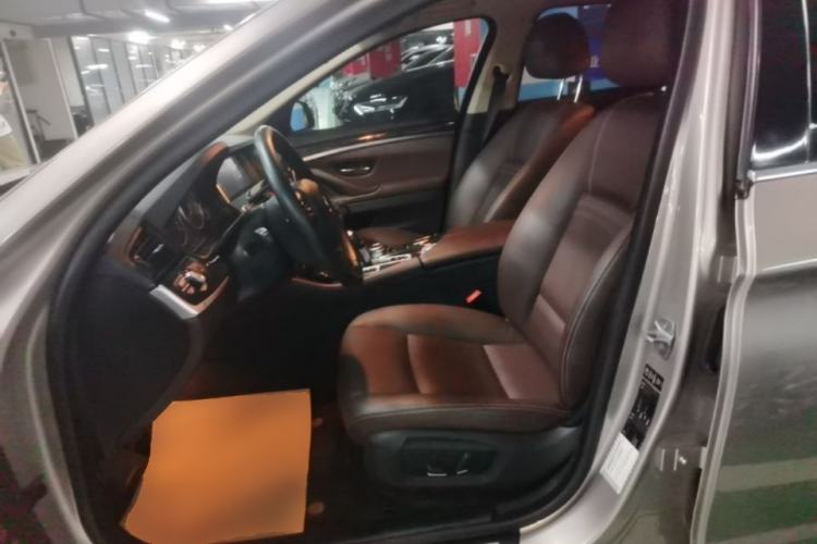 Used BMW 5 Series 2014 525Li Luxury Design Package Left Front Seat
