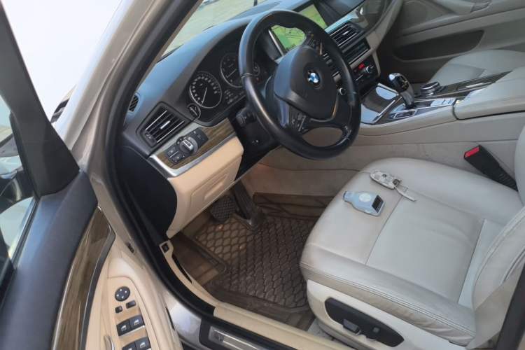 Used BMW 5 Series 2014 525Li Fashion Design Package Left Front Seat