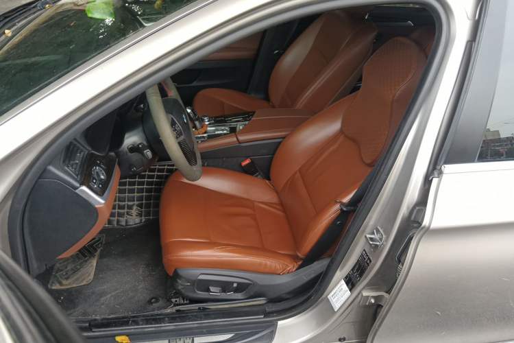 Used BMW 5 Series 2014 525Li Leading Model Left Front Seat