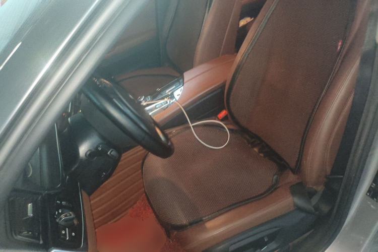Used BMW 5 Series 2014 520Li Elegant Model Left Front Seat