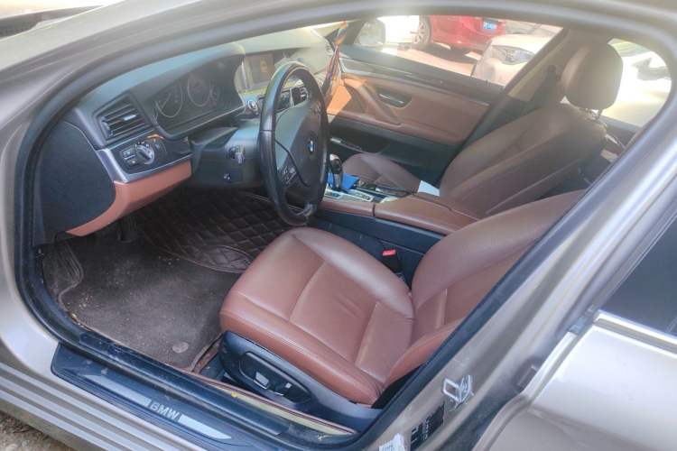 Used BMW 5 Series 2014 520i Elegant Edition Left Front Seat