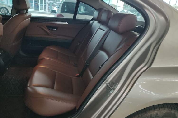 Used BMW 5 Series 2014 525Li Leading Model Left Rear Seat