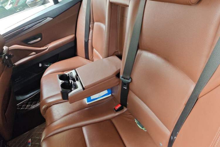 Used BMW 5 Series 2014 525Li Leading Model Left Rear Seat