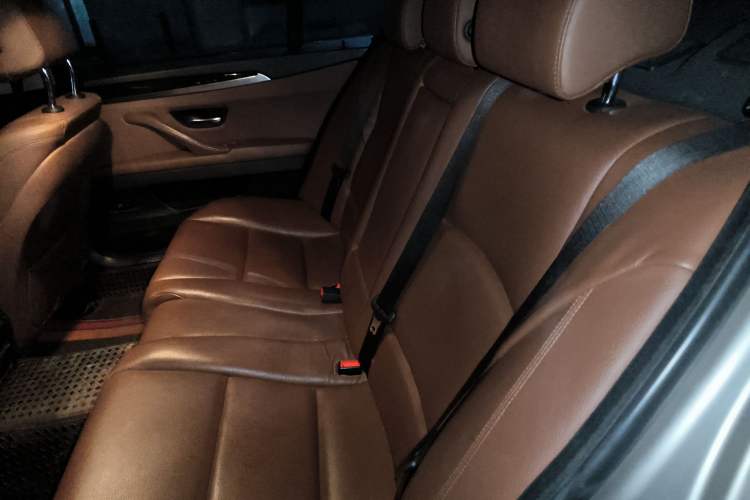 Used BMW 5 Series 2014 525Li Leading Model Left Rear Seat