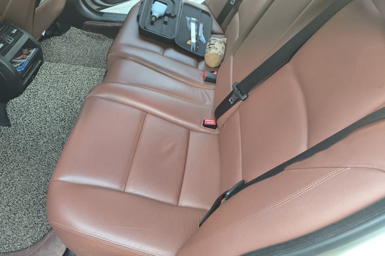 Used BMW 5 Series 2014 525Li Leading Model Left Rear Seat