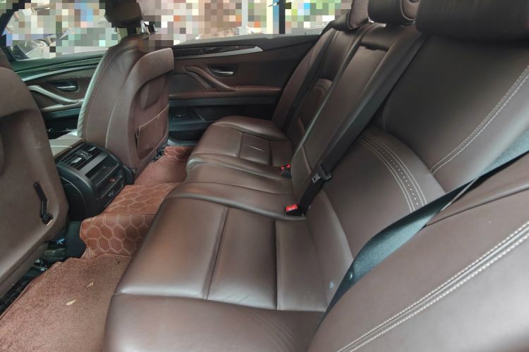 Used BMW 5 Series 2014 525Li Luxury Design Package Left Rear Seat