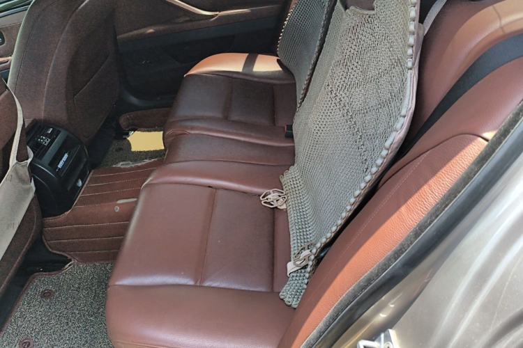 Used BMW 5 Series 2014 525Li Leading Model Left Rear Seat