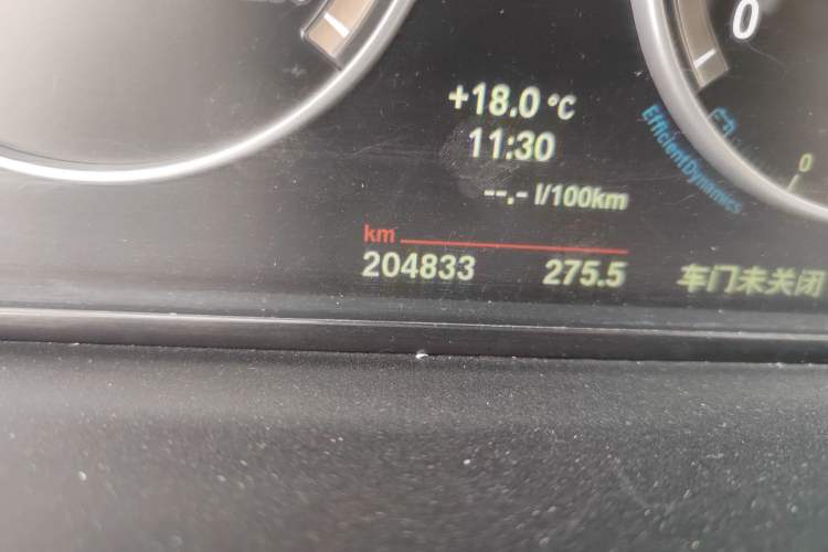 Used BMW 5 Series 2014 525Li Luxury Design Package Odometer Close Up