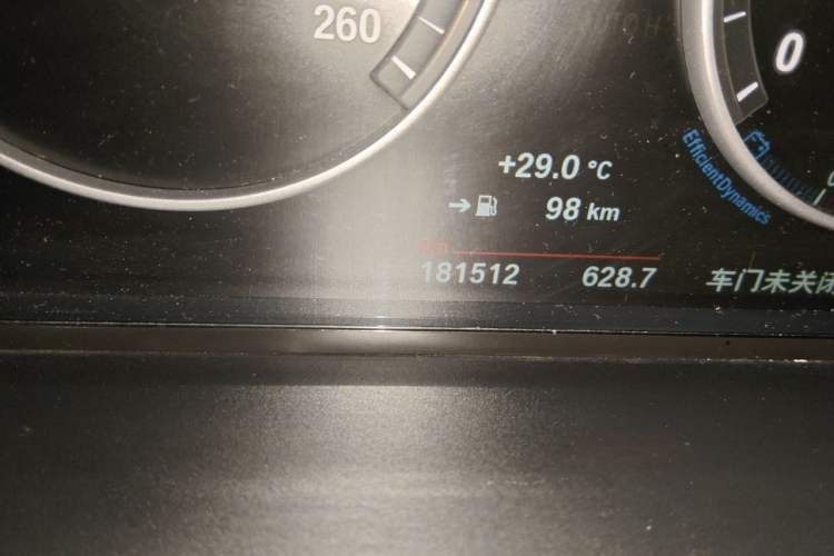 Used BMW 5 Series 2014 525Li Luxury Design Package Odometer Close Up