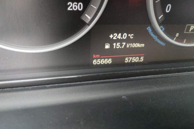 Used BMW 5 Series 2014 525Li Luxury Design Package Odometer Close Up