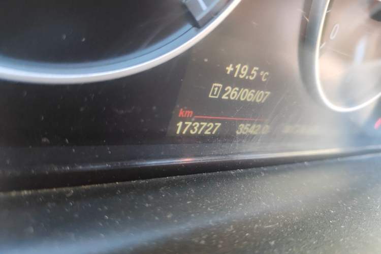 Used BMW 5 Series 2014 520i Elegant Edition Odometer Close Up