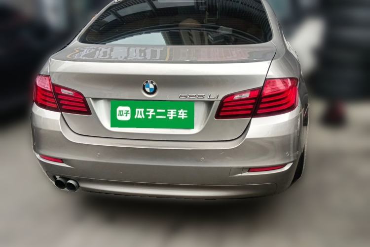 Used BMW 5 Series 2014 528Li Leading Model Rear