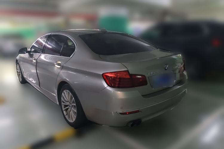 Used BMW 5 Series 2014 525Li Luxury Design Package Rear Left 45 Deg