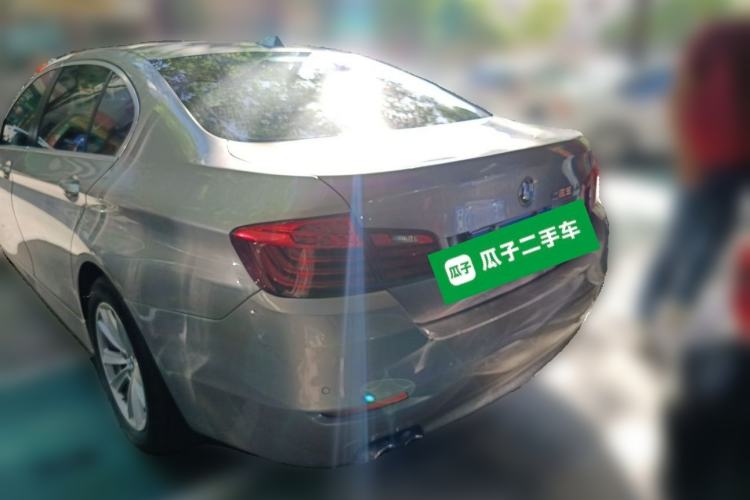 Used BMW 5 Series 2014 520Li Elegant Model Rear Left 45 Deg